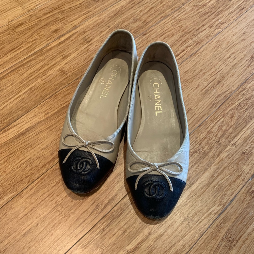Chanel Ballet flats